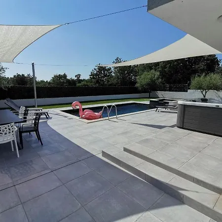 Piante - Pool, Whirlpool *