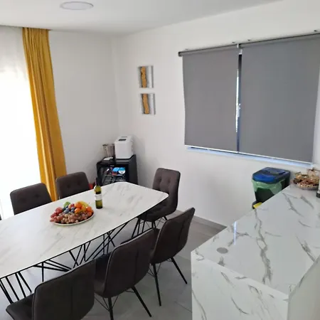 וילה Piante - Pool, Whirlpool