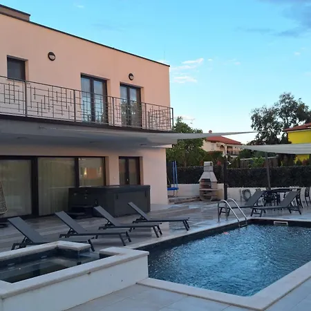 Piante - Pool, Whirlpool *