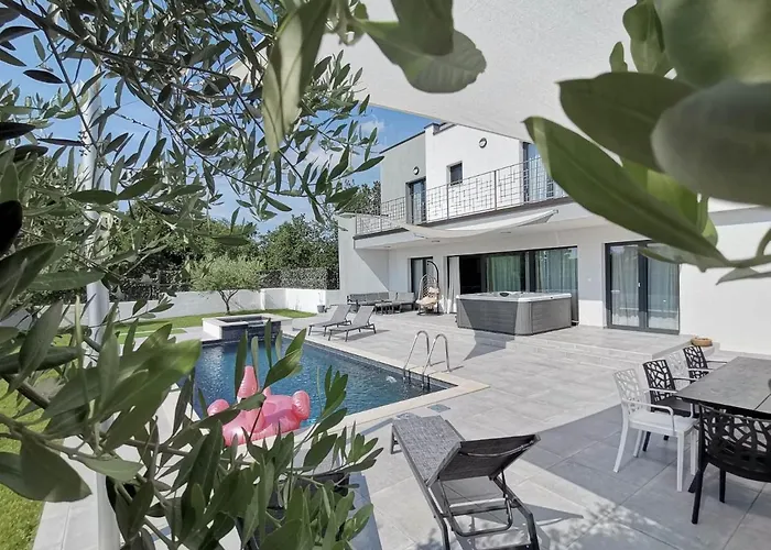 Piante - Pool, Whirlpool Antonci (Porec)