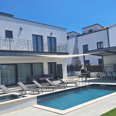 Piante - Pool, Whirlpool Antonci (Porec)